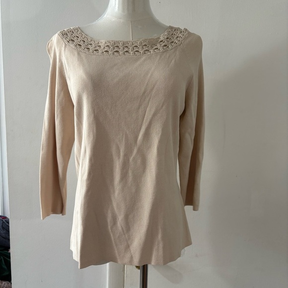 Vtg Linda Matthew’s Boho Ivory Crochet Embroidered Top Sz M Lace Cottage Core - Picture 8 of 8